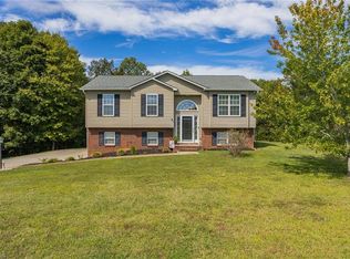 6054 Brentwood Park Pl, Rural Hall, NC 27045