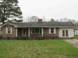 1211 Country Club Rd, Roanoke, AL 36274