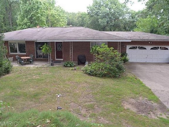 4th image of 7800 E Dr N