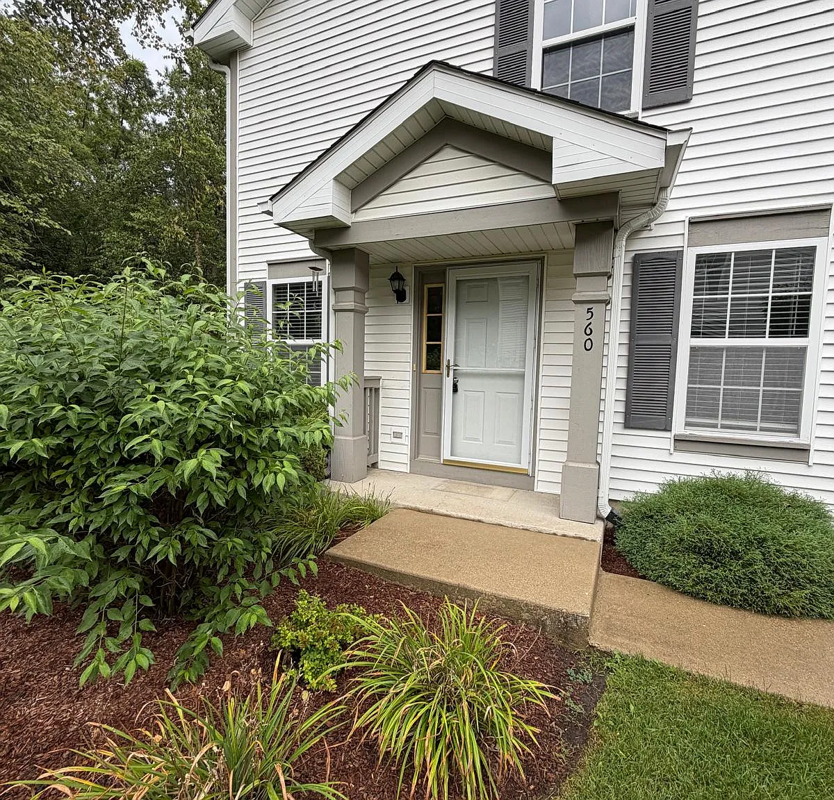 3 bed, 2.5 bath, 1510 sqft, $3,000 — Photo 2