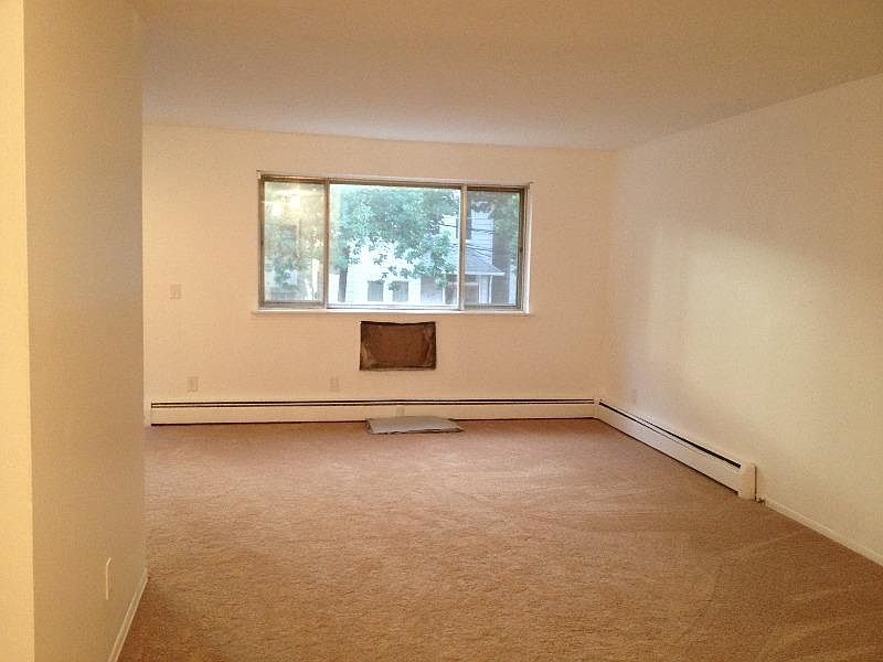 1st image of 3221 47th St #2nd