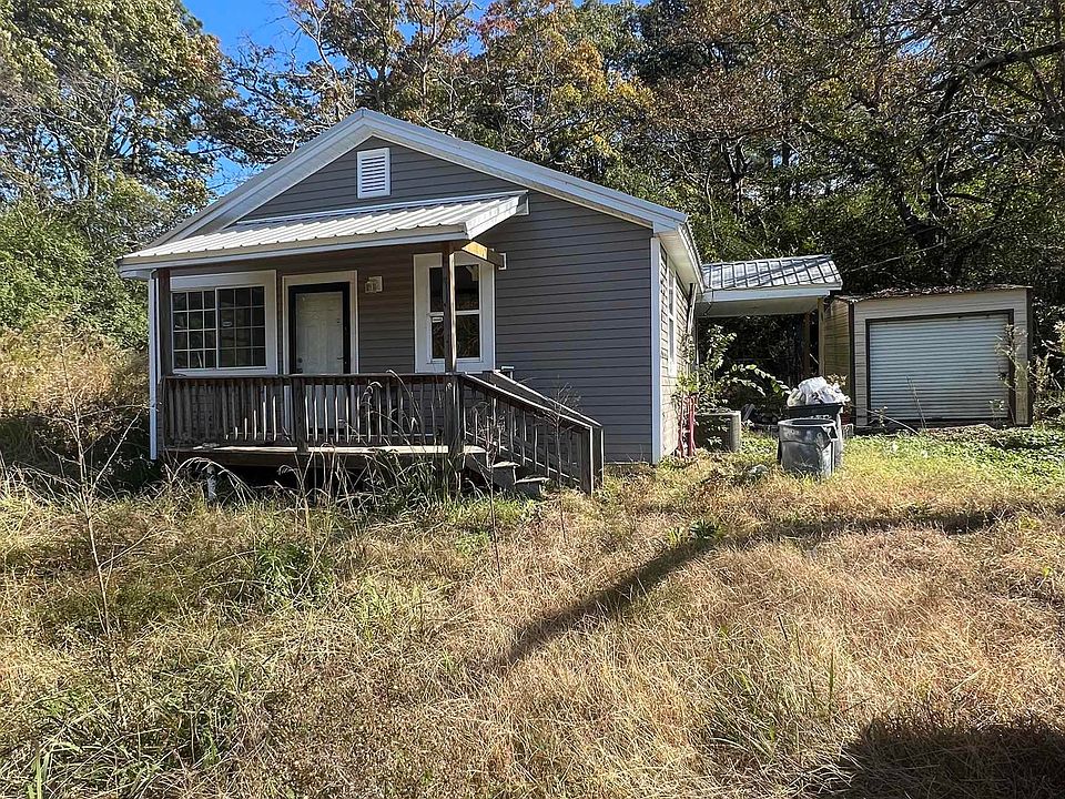 2nd image of 1139 Depot St