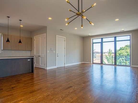 4th image of 2626 S Wallace St #4