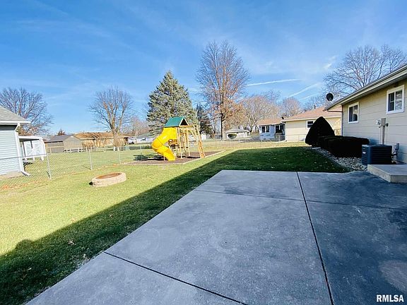 4th image of 701 Pleasant Dr