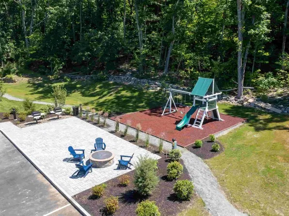 The Brookside Apartments