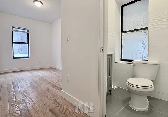 Rented by Zjama Realty Corp | media 22