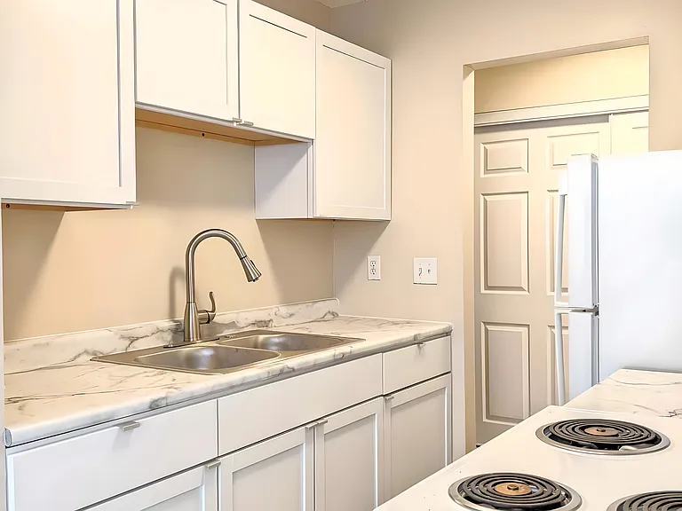 1540 Mississippi St #207 — Photo 2