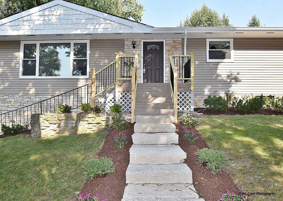 2nd image of 1224 Nicholas Ave