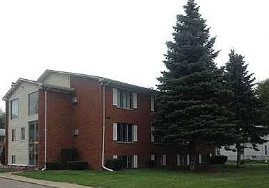 Pine Ridge Apartments — Photo 15