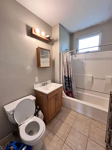 15 Nichols St #2 Photo 1