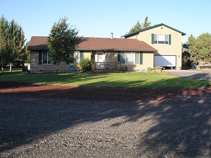 2nd image of 6090 NW 61st St
