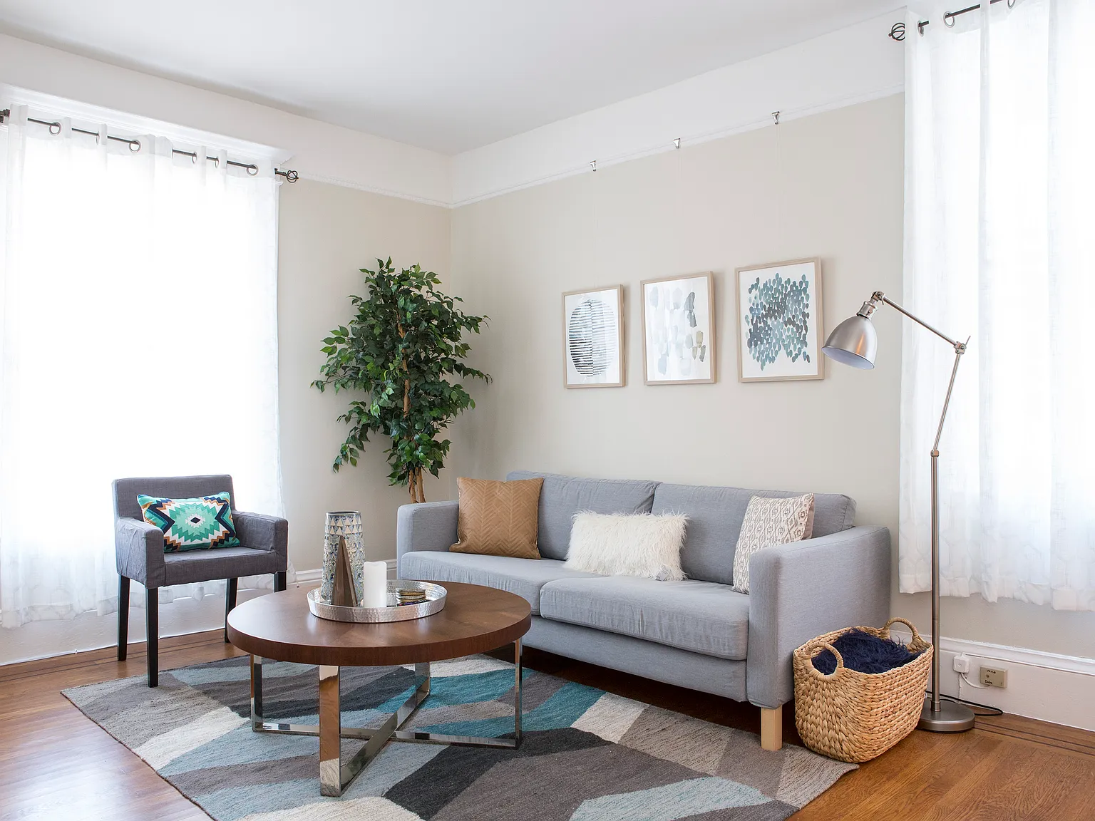 Furnished 1br/1ba Hidden Gem Walkable To Muni - 15 Min Dt Sf — Photo 1
