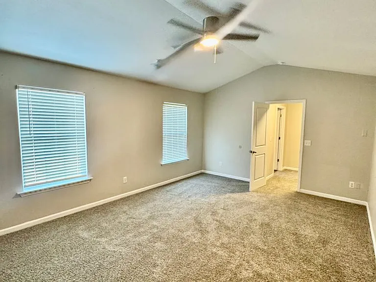 12 Red Winds Ct — Photo 6
