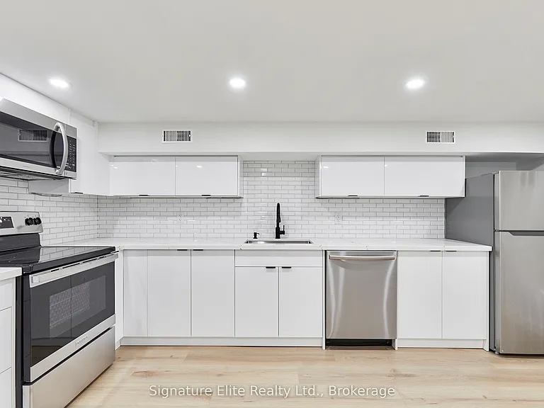 927 Kingston Rd #LOWER — Photo 9