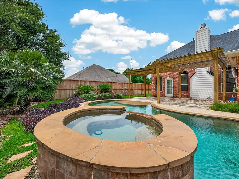 4702 Autumn Orchard Ln — Photo 43