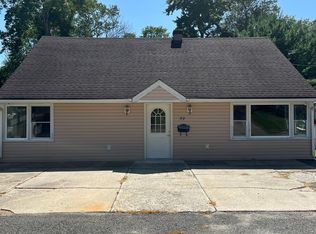 59 Edgewood Rd, Ringwood, NJ 07456