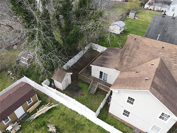 3rd image of 1411 37th St