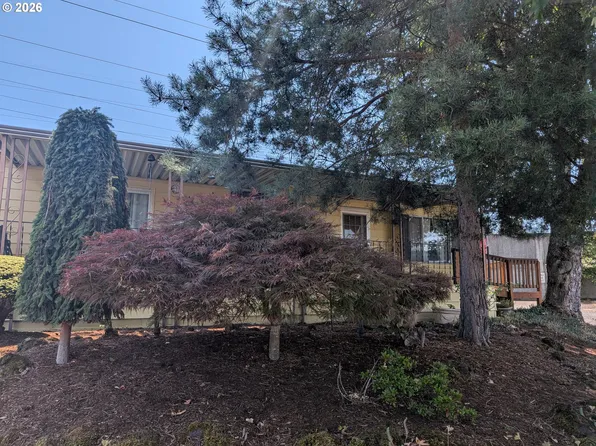 21100 NE Sandy Blvd Unit 36, Fairview, OR 97024