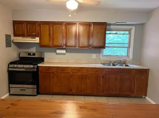 450 Rogers St #4, Downers Grove, IL 60515