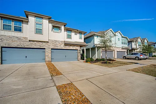 22746 Sutherland Bend Ln Photo 1