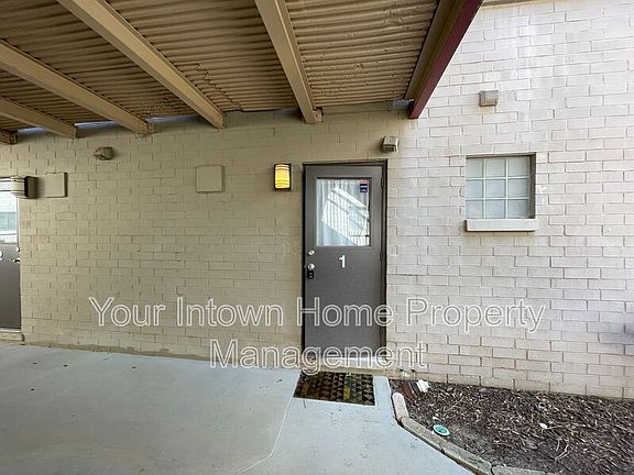 3rd image of 1355 Euclid Ave NE #A-1
