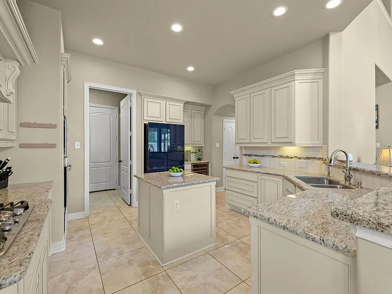 4507 Hickory Branch Ln — Photo 10