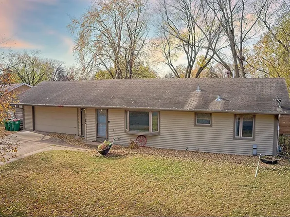 11344 Swallow St NW, Coon Rapids, MN 55433