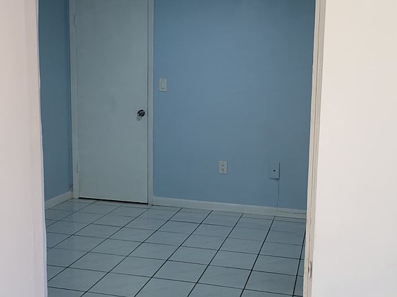 2nd image of 11351 SW 1st St #301-5