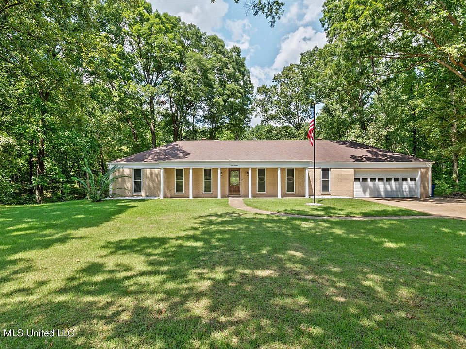 1st image of 6090 Northwood Dr