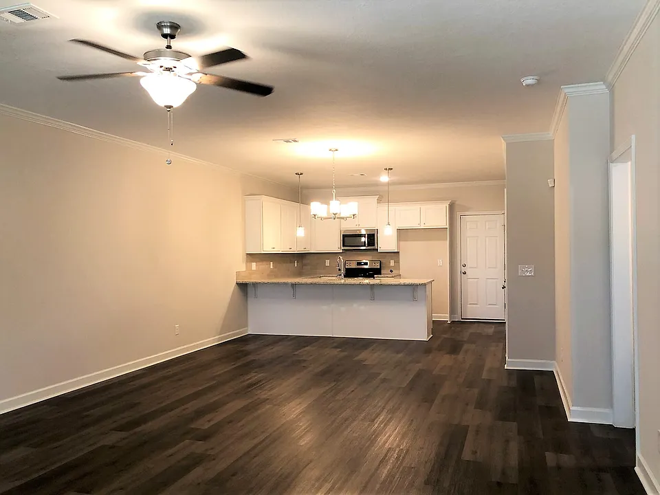 3056 Stanhope Dr