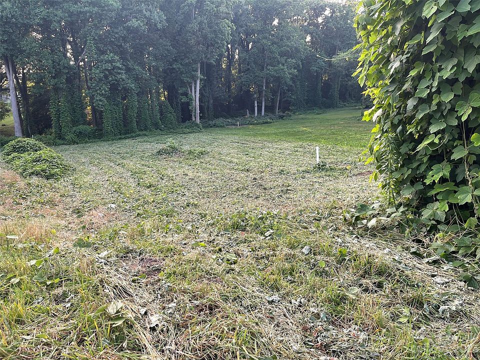 2nd image of 256 Leroy Rd
