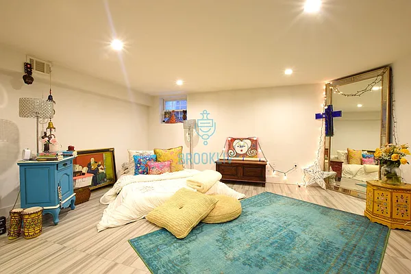 Rented by null | media 51