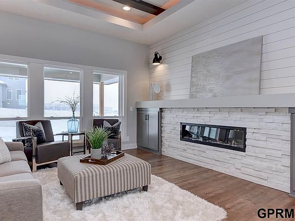 5th image of 4808 N 189th St