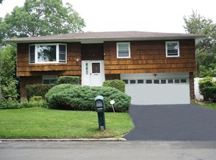 49 Shipman Ave, North Babylon, NY 11703