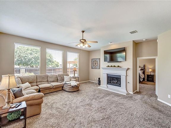 5th image of 2313 Bridgeport Dr
