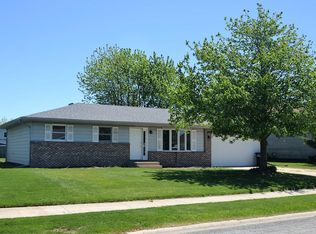 3089 Eleanor St, Portage, IN 46368