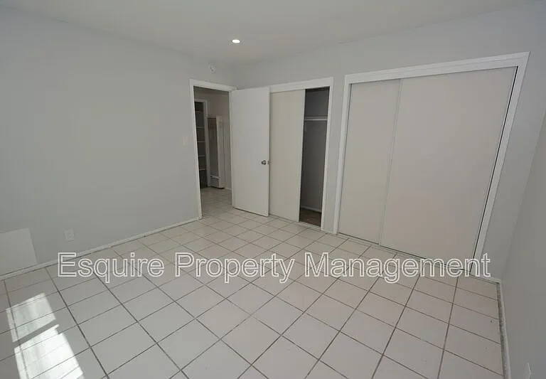 951 W Cedar Ct #1 — Photo 9