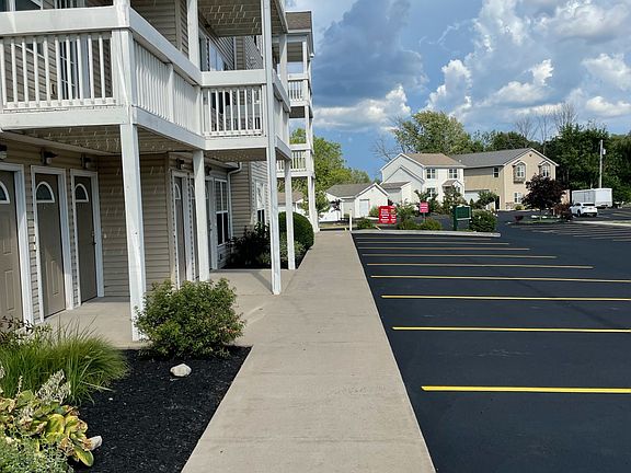 4th image of 2217 Sweet Home Rd APT 47