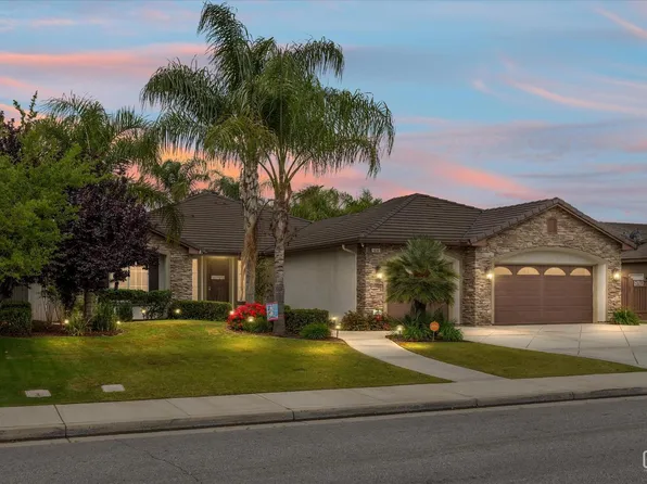 10301 Revere Beach Dr, Bakersfield, CA 93314