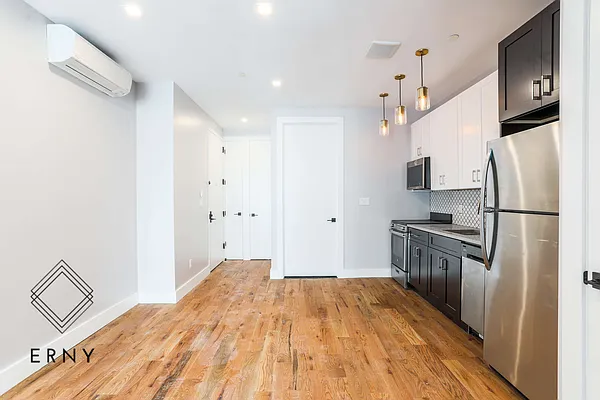 Rented by ERNY LLC | media 15