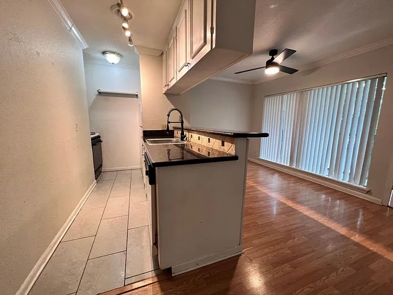 1507 California St — Photo 16
