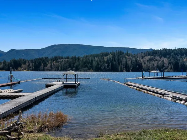 8624 Shore Rd, Lake Cowichan, BC V0R