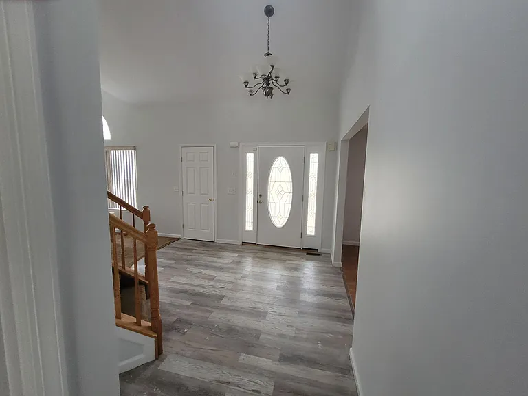 6 Merrick Rd — Photo 18