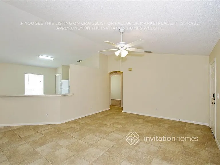 3009 Tropical Cir SE — Photo 3