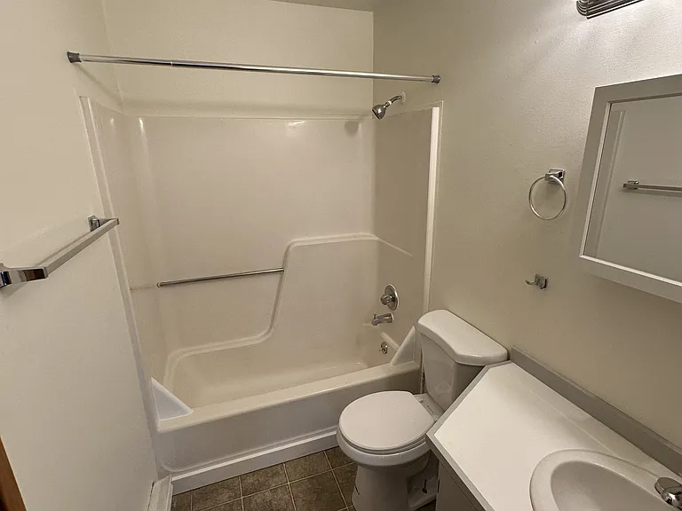 110 Pine Tree Rd #B — Photo 9