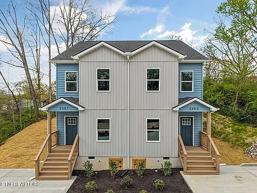 3353 Lay Ave SE Photo 1