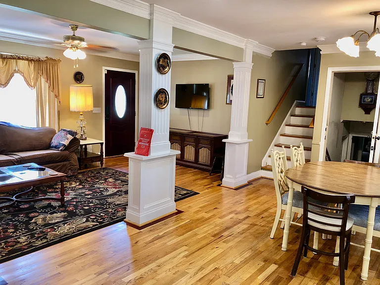 1599 Idlehour Dr — Photo 8