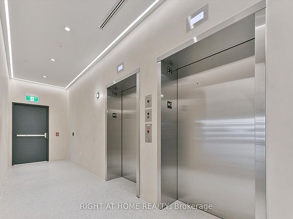 4th image of 761 Queen St E #404