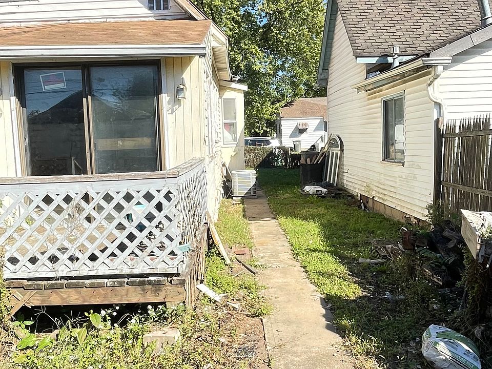 2nd image of 1206 Groff Ave