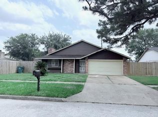 5711 Longforest Dr, Houston, TX 77088